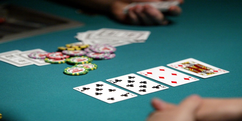 Bí quyết chơi Poker người chơi không thể bỏ qua